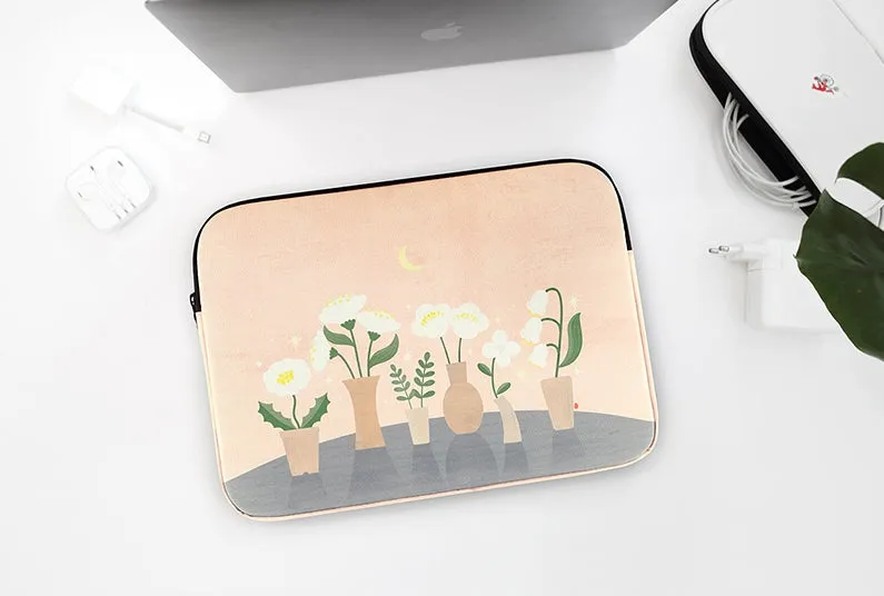 Apricot Flower Graphic Laptop Sleeves 13" 15" inch Cases Protective Covers Handbags Square Pouches Designer Artist Prints Cute Lightweight School Collage Office Zipper Fashion Unique Couple Items Gifts