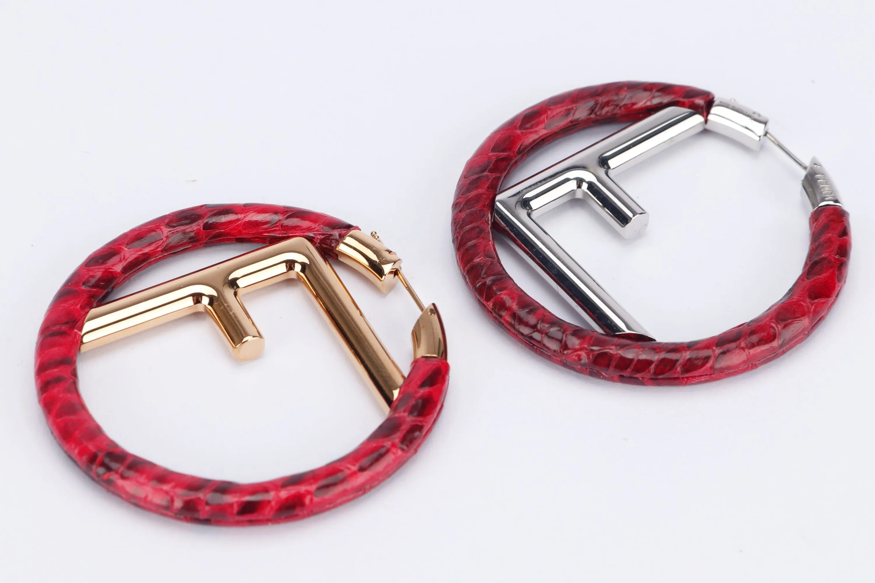 FENDI SILVER F INITIALS WITH RED LIZARD SKIN ROUND SHAPE EARRING, WITH BOX