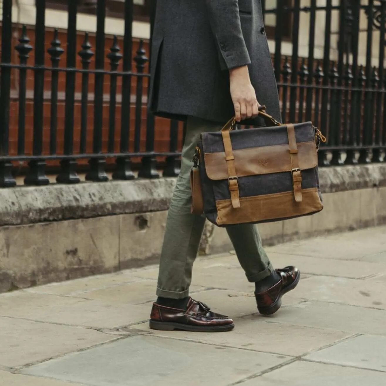 Medway - Waxed Canvas Messenger Bag