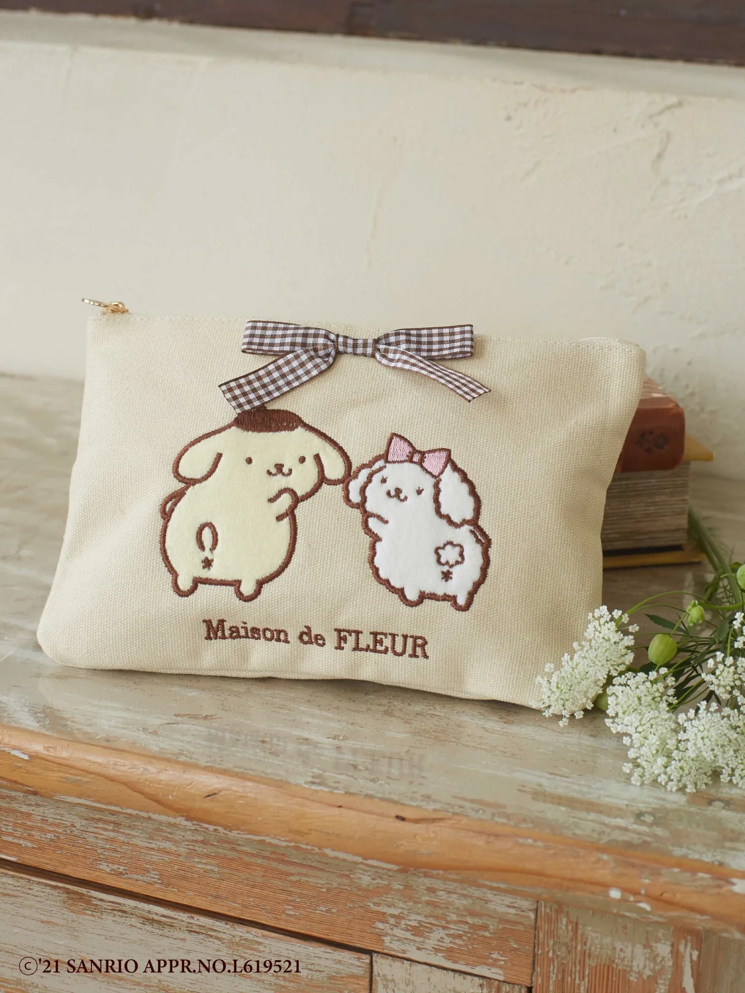 POMPOMPURIN and MACAROON x Maison de FLEUR Big Pouch