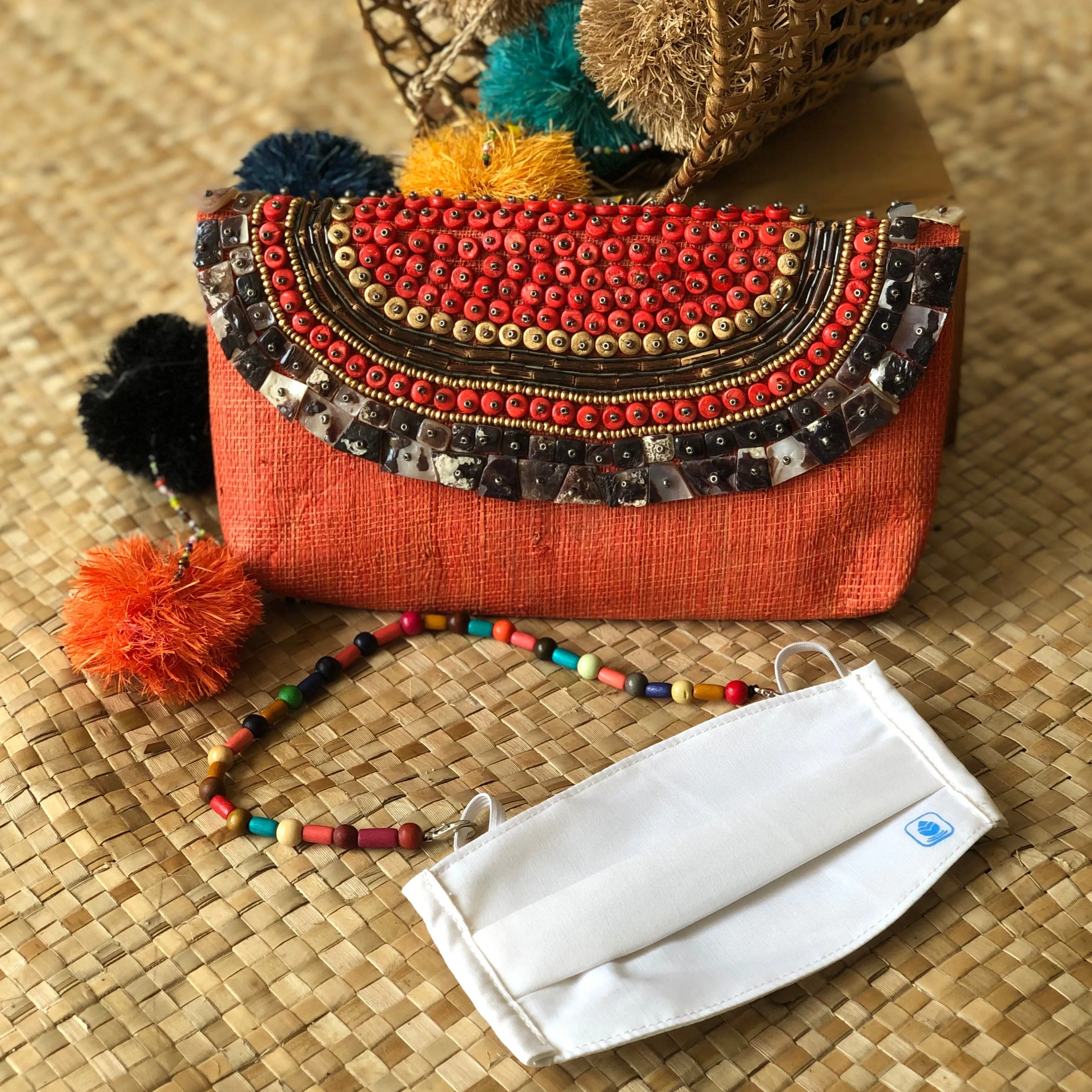 Trinidad Raffia Clutch -Mask Kit