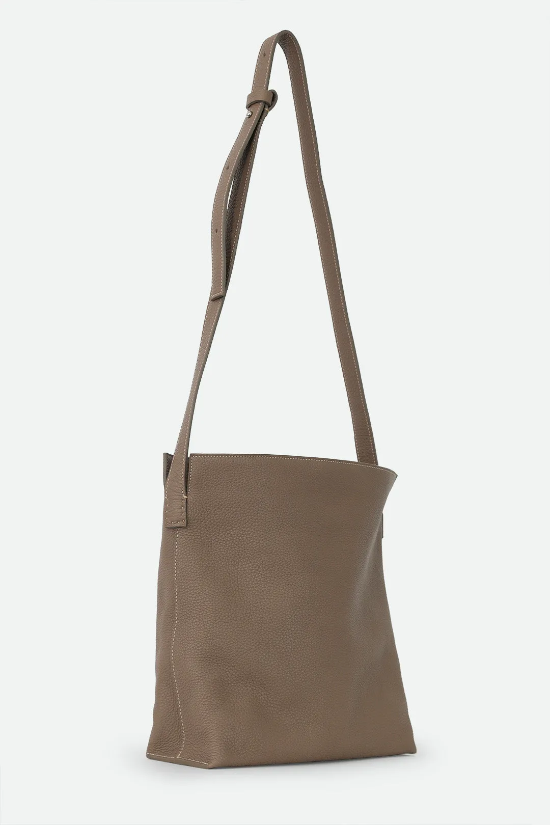 VINCENZA ITALIAN LEATHER BUCKET BAG TAUPE